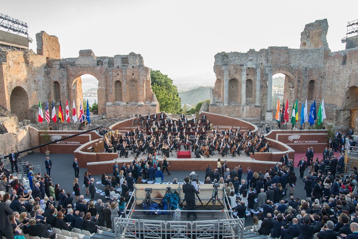 Orkesterkoncert i det antikke teater i Taormina